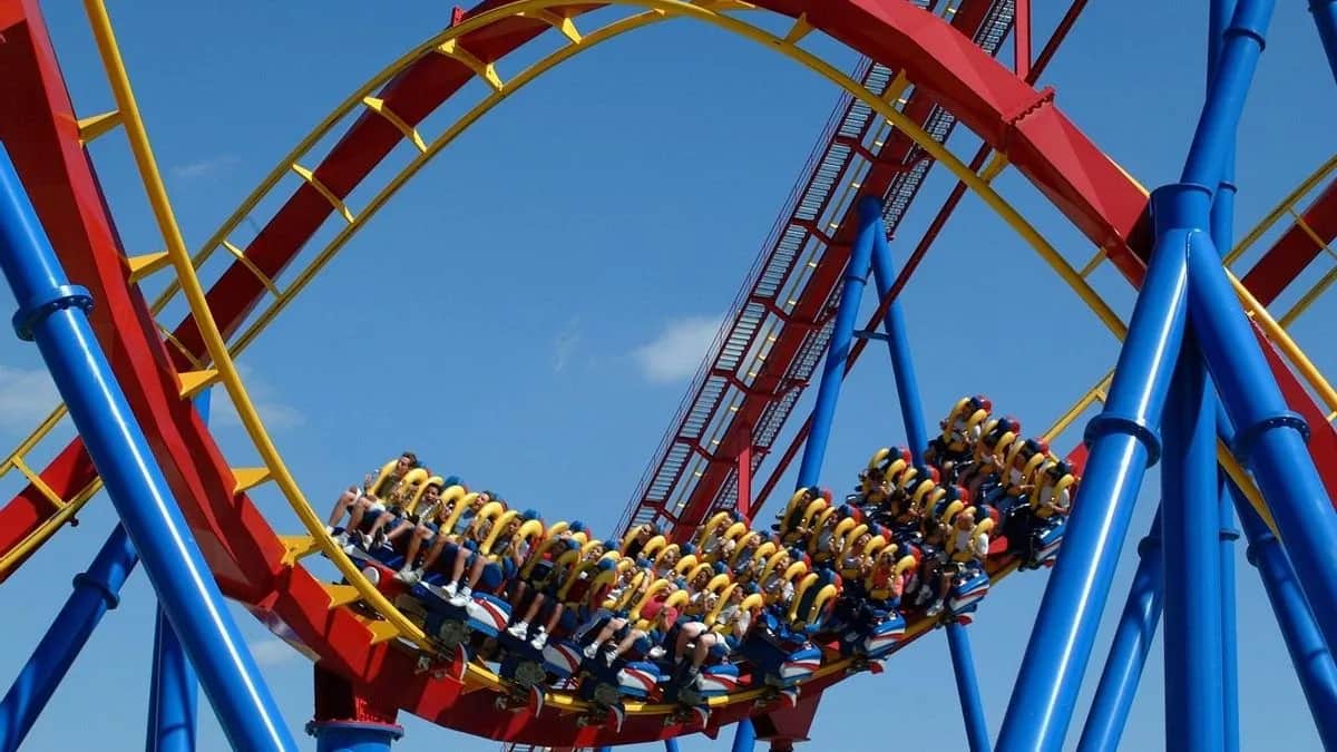 Los mejores parques de atracciones en España que no te puedes perder