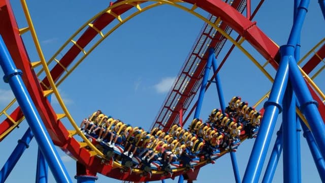 Los mejores parques de atracciones en España que no te puedes perder