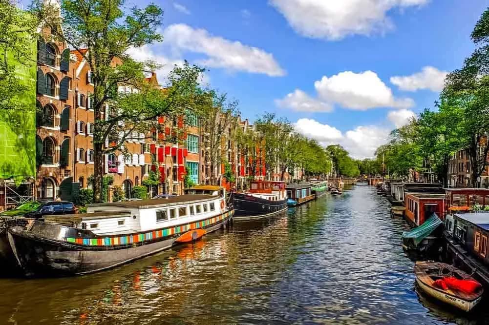 Los mejores lugares que visitar en Holanda para una experiencia inolvidable
