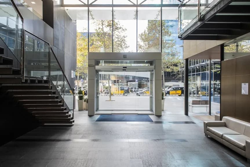 Hotel Holiday Inn Express City 22: comodidad y ubicación ideal en Barcelona