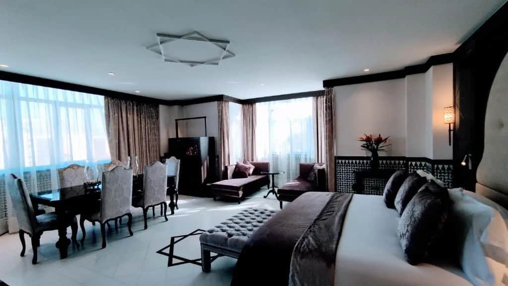 Hotel Saray Granada: comodidad y cercanía a las atracciones culturales